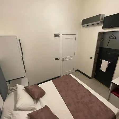 Hotell Mia 3*