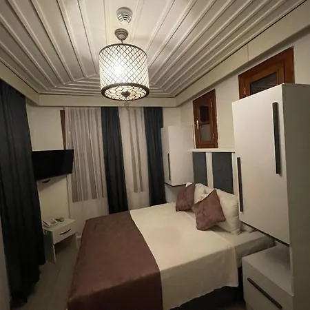 Otel Mia 3*
